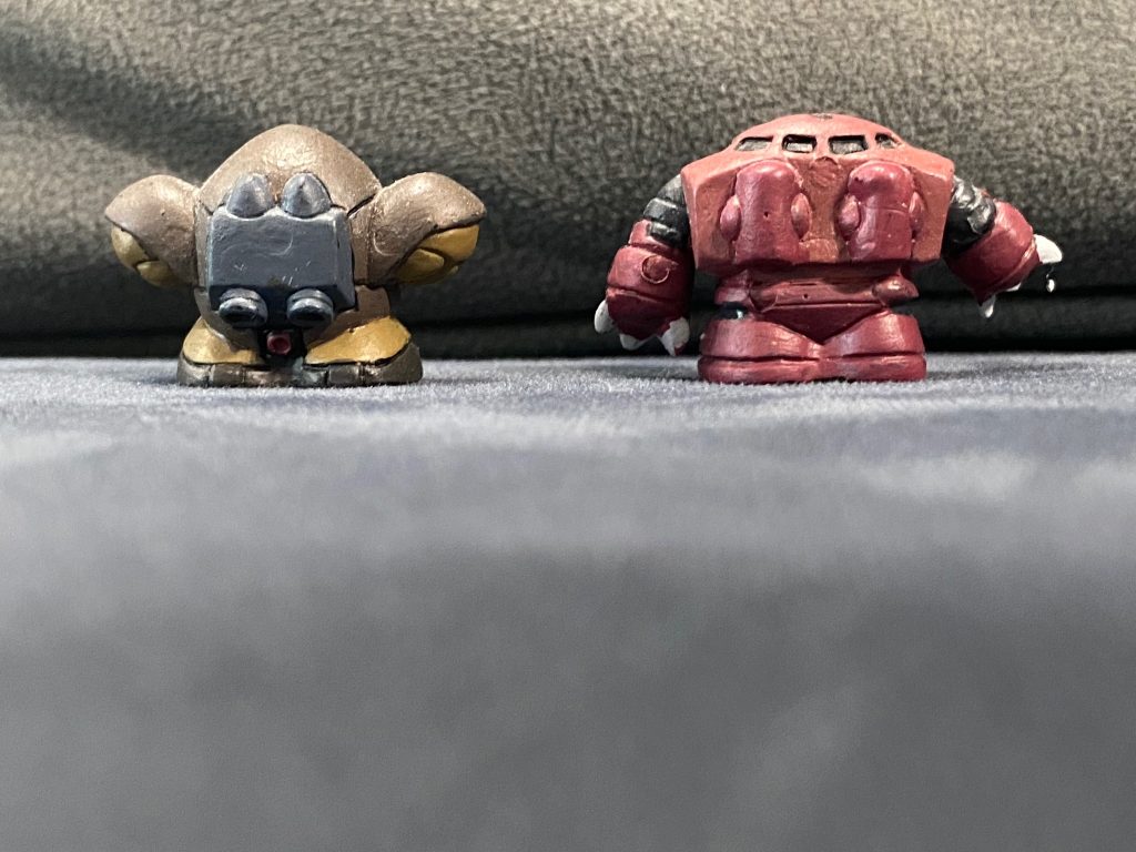 ゴッグは、後ろ姿も可愛いのでめちゃんこすき(zaku-kao6)。ズゴックは、色を自分で作ったので結構いい感じにできた。(gandam-hand2)