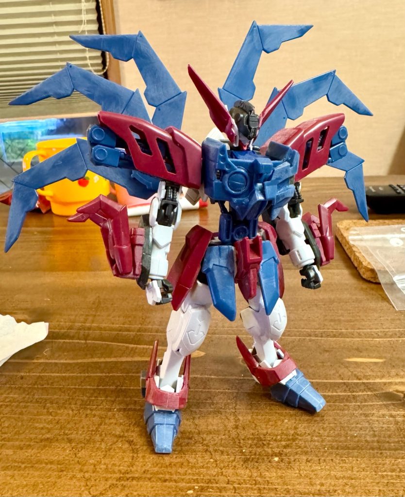 HGバルバトスにヴァサーゴCBのパーツを勢いだけを頼りにくっつけていきます