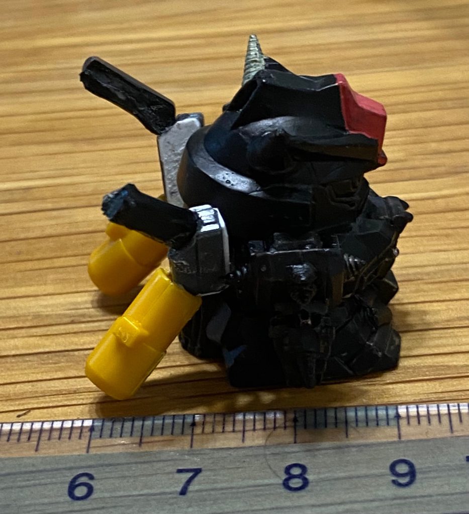 塗装途中、取り付けた状態です。