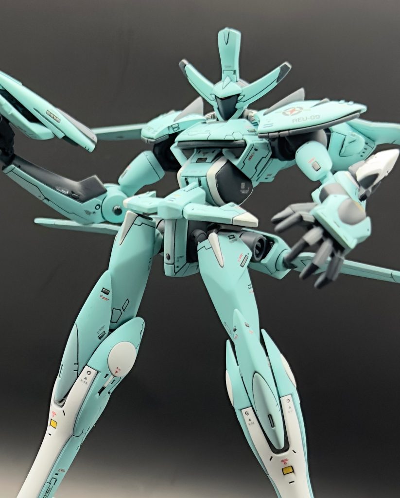 または、RG感出す為にメインカラーはツートーンにしました。