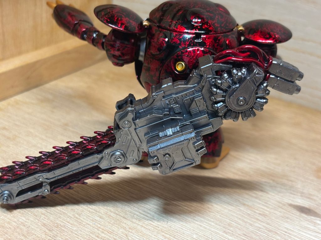 後ろから　武装を可愛くないと奪われたモモカプルに最近買ったチェンソーをプレゼント！