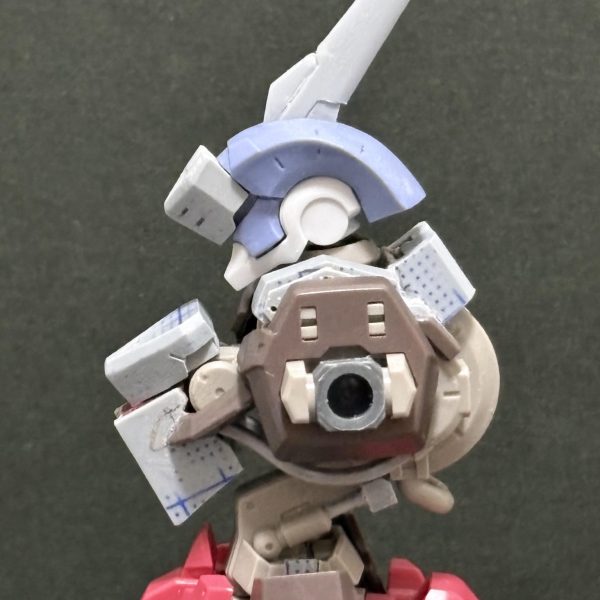 流星号(グレイズ改参)を進めているのですが、胴体のいい写真が撮れたので掲載📸このメカニカルな密度がたまらないです🤤（2枚目）