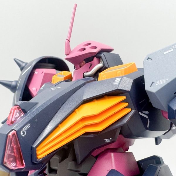 HG 1/144 Me02R-M01　メッサーM01型　指揮官機
