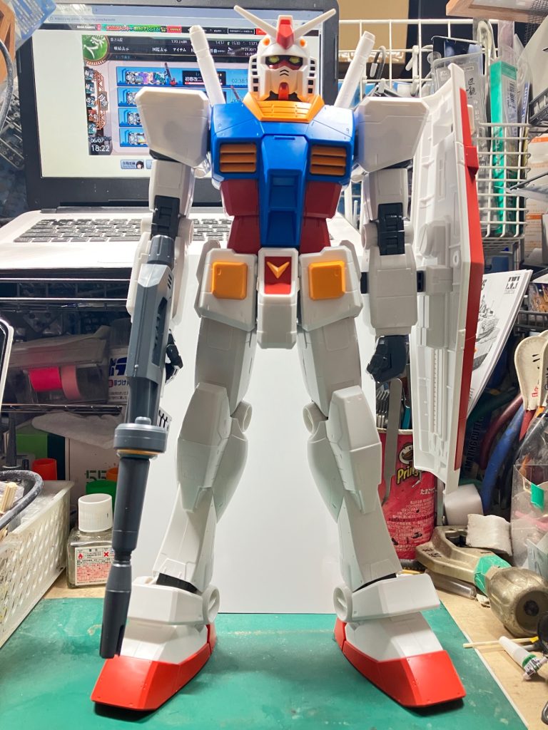 タンク系ではないですが、一緒作ったメガサイズのガンダム