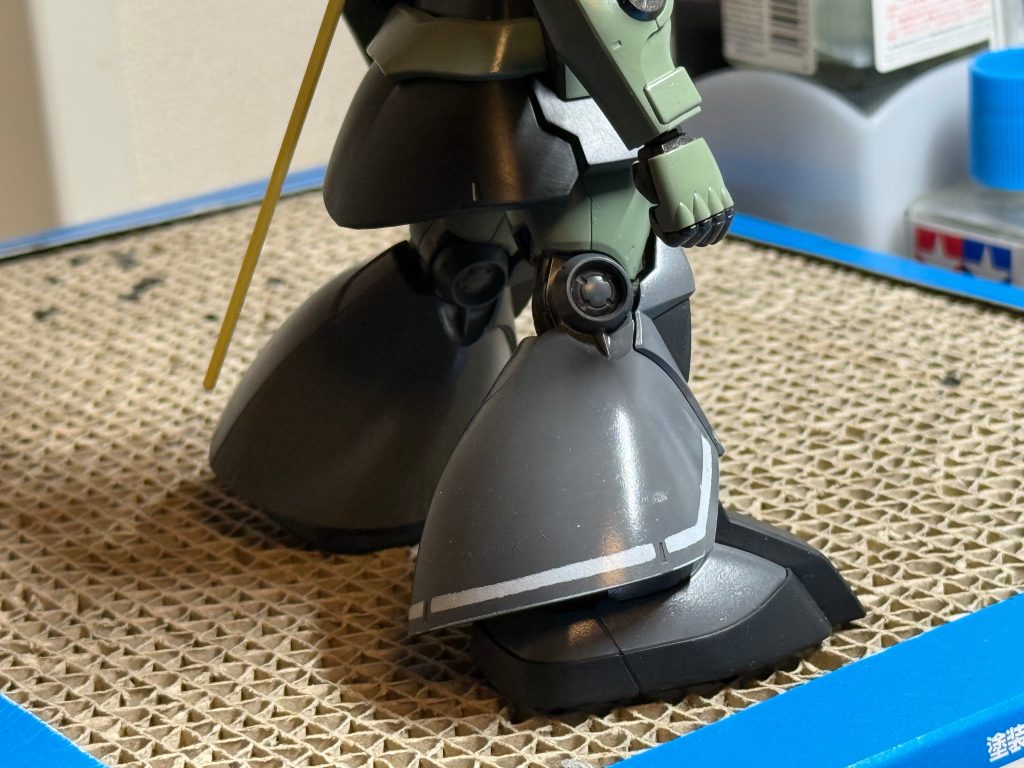 マスキングしてスポンジでポン！