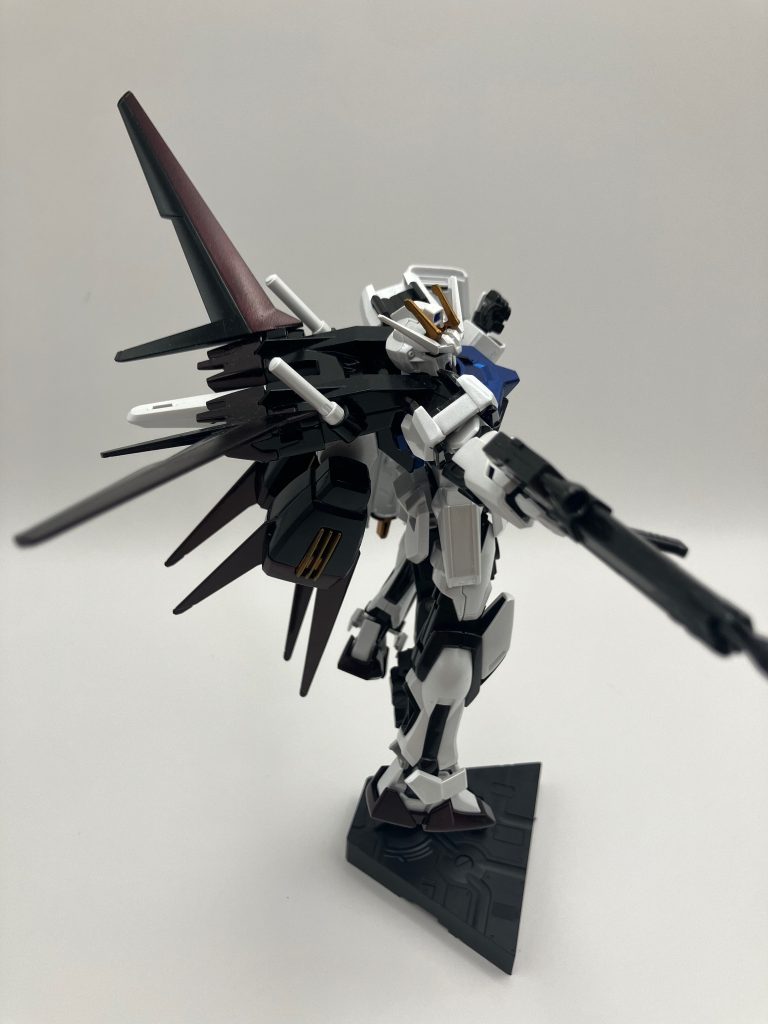 HGCE 1/144 エールストライクガンダム–2枚目/制作者：War5pit3