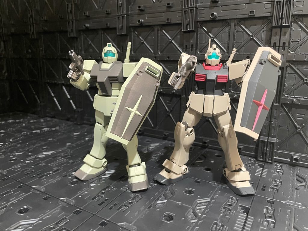 元機体のジムとツーショット