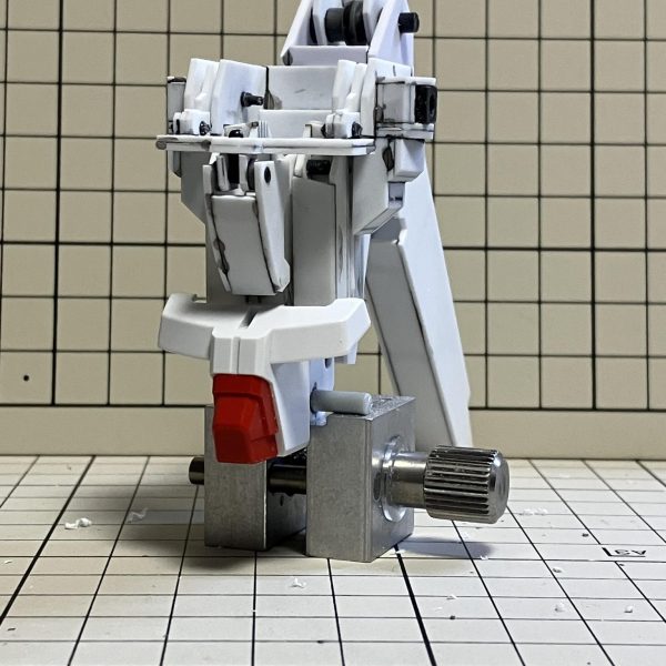 胴進捗。Aパーツコクピットブロックを製作。Gコアのカバーはもちろんテール・スタビレーター合わせられる様に。後は首を作ればAパーツの本体はできるか…？（2枚目）