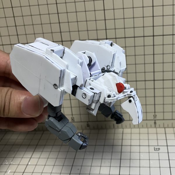 胴進捗。首ブロック製作。設定通り頭部を沈み込ませることが可能。Gアタッカーへの変形も問題可能に。（4枚目）