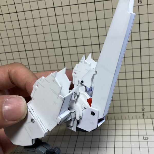 胴進捗。首ブロック製作。設定通り頭部を沈み込ませることが可能。Gアタッカーへの変形も問題可能に。（5枚目）