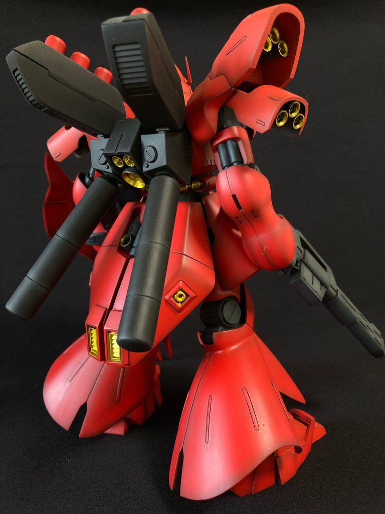 肩アーマー内のスラスターを追加プロペラントタンクが短いので18mm延長