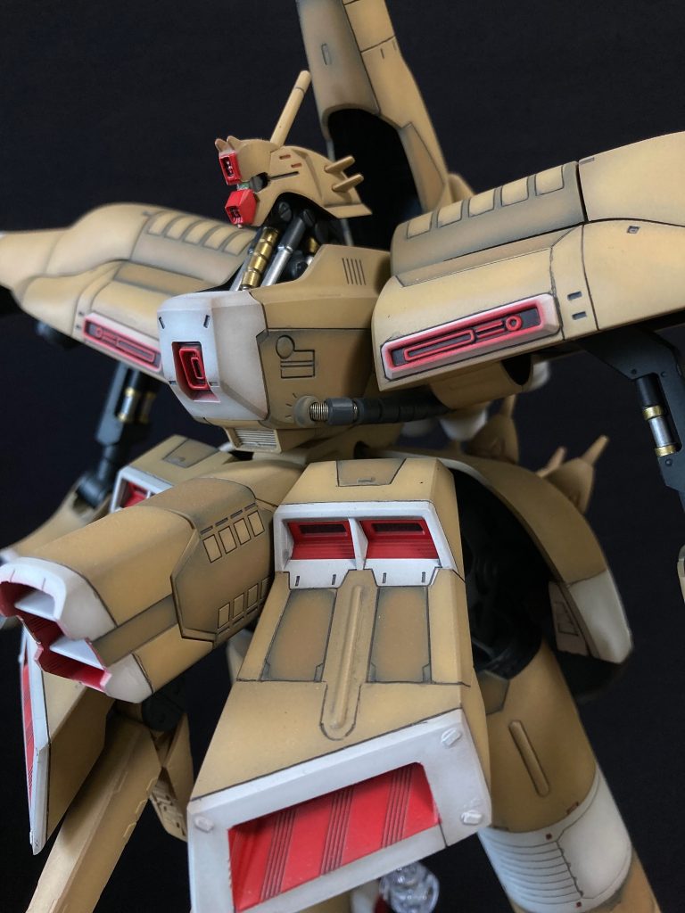 パイプ類は市販パーツに交換しました目はHアイズと透明なカバーを自作