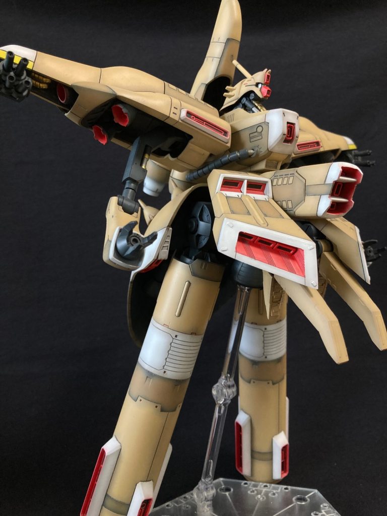 スラスター周辺に白を集めました(例外もありますが😅)規則性を一つ作っておくと、オリジナルの塗り分けするときに便利です