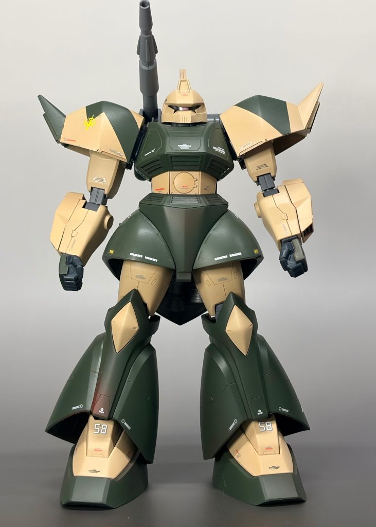 武装は旧キットをリスペクトしてミサイルランチャーなどは無しにしました。むしろこれぐらいがシルエットとして綺麗な気がします。