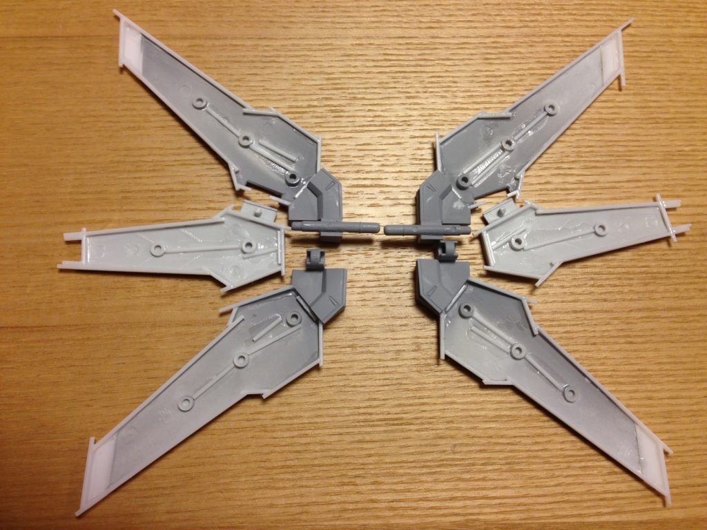 リフレクターの大型化作業中。この時の経験が最近の3機に活かされている。