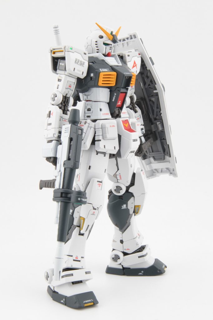 RX-78-2 ガンダム Ver.2.0–4枚目/制作者：HerGrayMetal