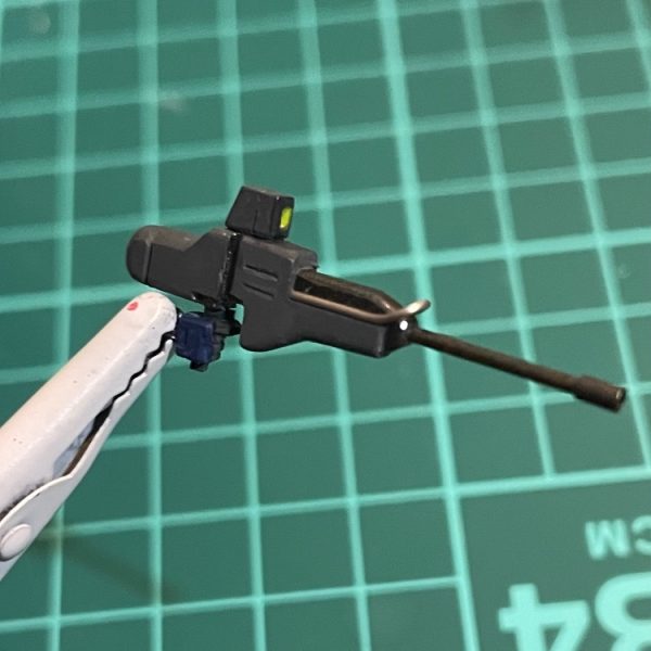 主武装のチェーンライフル作りました。これ実体弾だと思うのですがマガジンどこなんでしょうか？そもそもチェーンライフルって何なんでしょうか？ついでにドーバーガンのドーバーって何なんでしょうか？wikiは俺に何も言ってはくれない、、、教えてくれ！五飛！（1枚目）