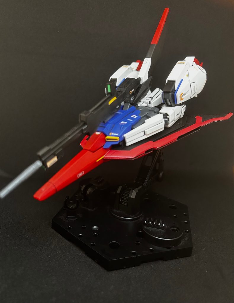 実はね、Zガンダムも撮ってますただ.....肩関節がポッキリ逝きましてウェーブライダー形態のみでの展示になります笑最高にカッコイイZガンダム、いつかリヴァイブか旧HGでリベンジします🔥