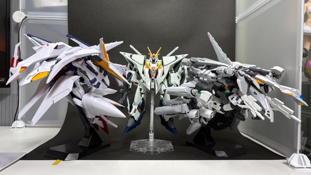 閃ハサ３ガンダム集合写真。クシィだけフライトフォームじゃなかったｗこう並べると、キルケ―クシィが浮く感じなので、ノーマルクシィで揃えたいかも。