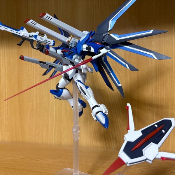 ライジングフリーダムガンダム