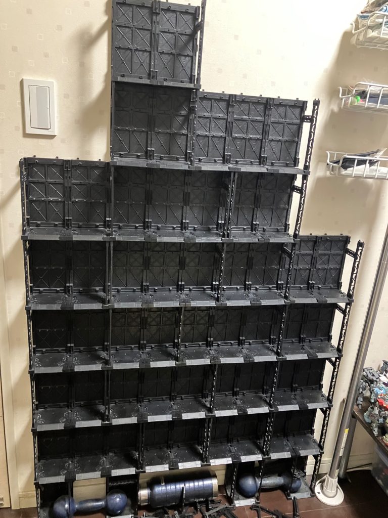 投稿する作品が、なかったので、格納庫の掃除と整理しました。
