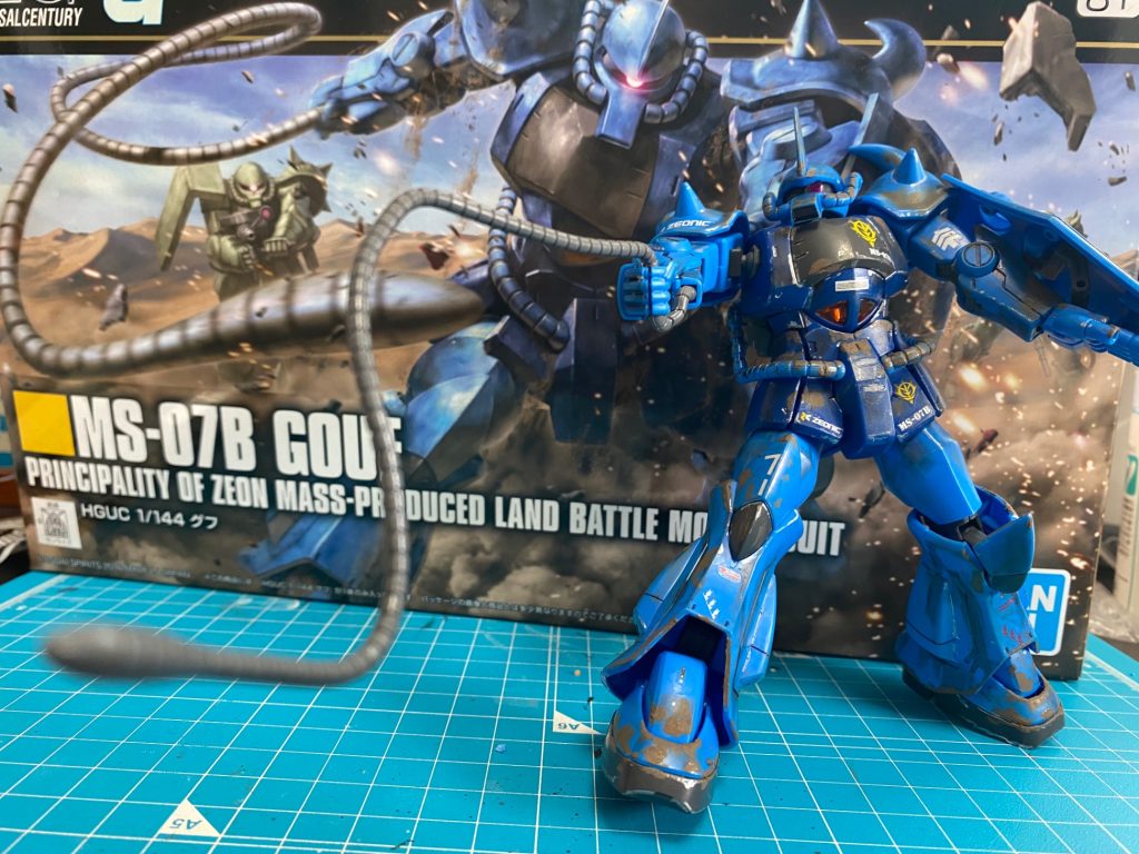 ウェザリング塗装完成したので、ヒートロッド使ってポージング(zaku-kao5)‼️‼️カッチョいい〜(zaku-kao6)小さい頃、ヒートロッドをずっと巨大ミミズ🪱だと思っていました(zaku-kao2)www 恥ずかしい(zaku-kao4)『ミミズとは違うのだよ、ミミズとは』