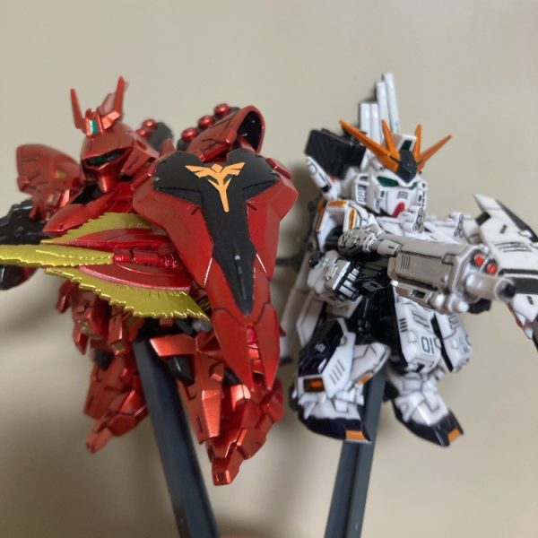 サザビー＆νガンダムHWS