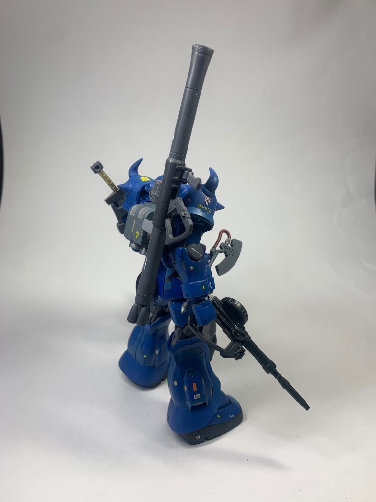 斜め後ろからのショット。