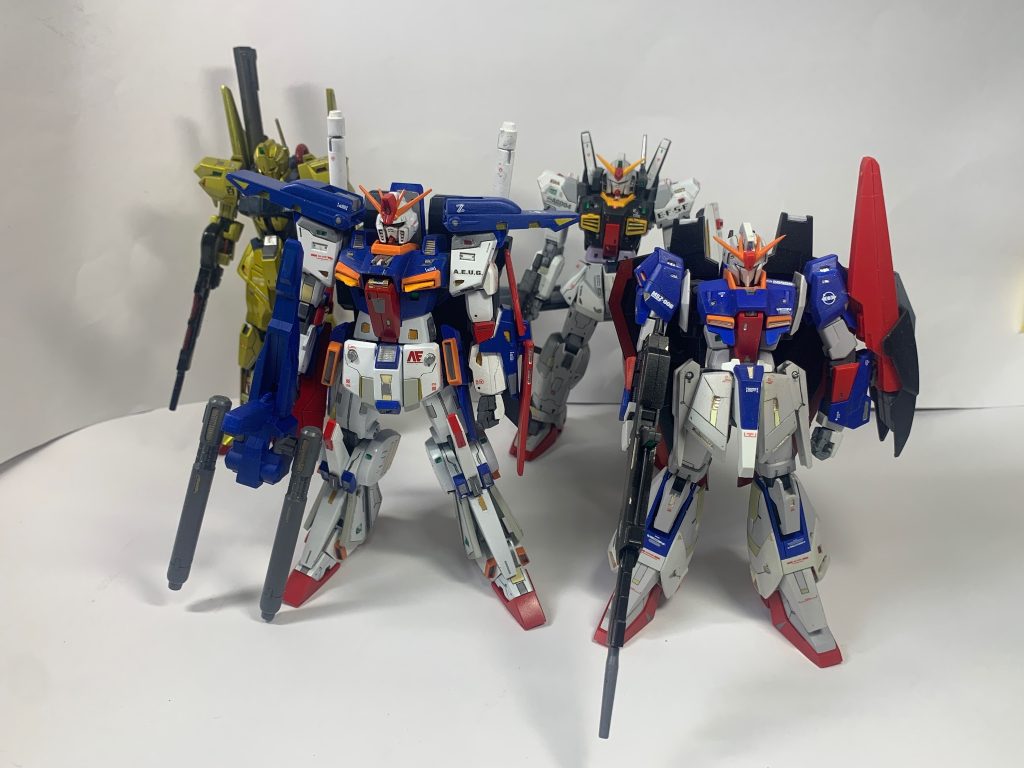 &nbsp;ゼータガンダム「記念撮影だぞ、みんなキチンと並べよ」ダブルゼータガンダム「俺がリーダーだぞ、何を勝手に仕切っているんだ！！」ゼータガンダム「サーセン」（でも、俺の方が人気あるしな）(gundam-kao8)(gundam-kao
