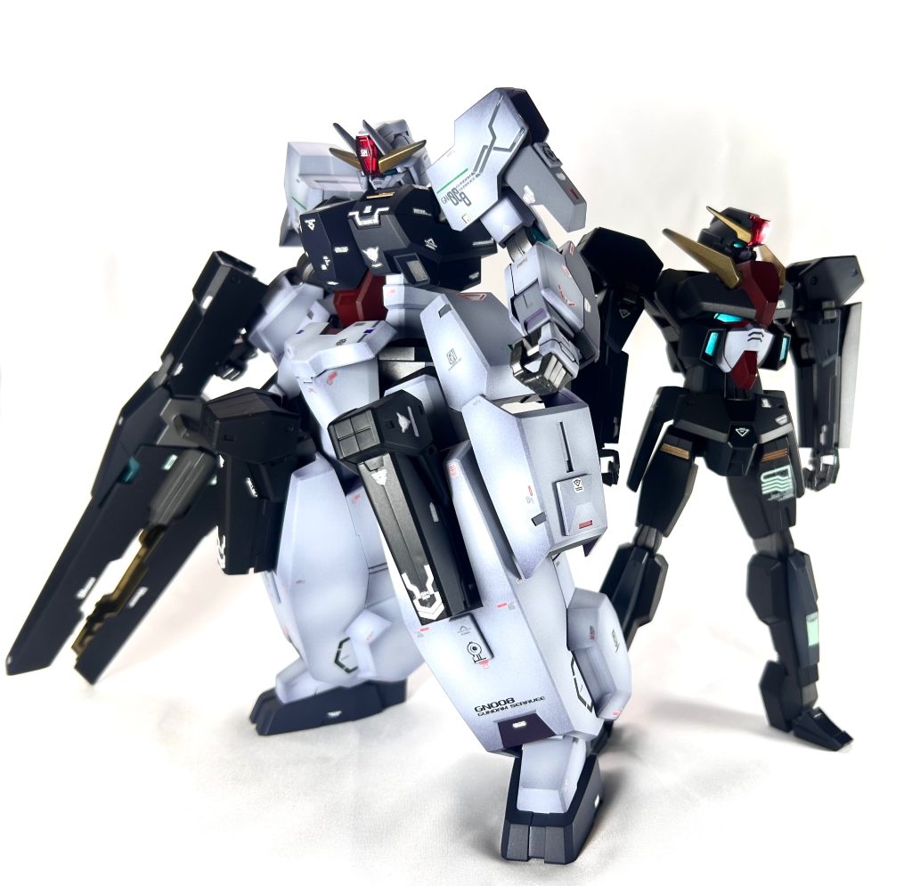 分離してセラフィムガンダムと一つのキットで顔を３つも組むとは、そこが知れんなガンダム！