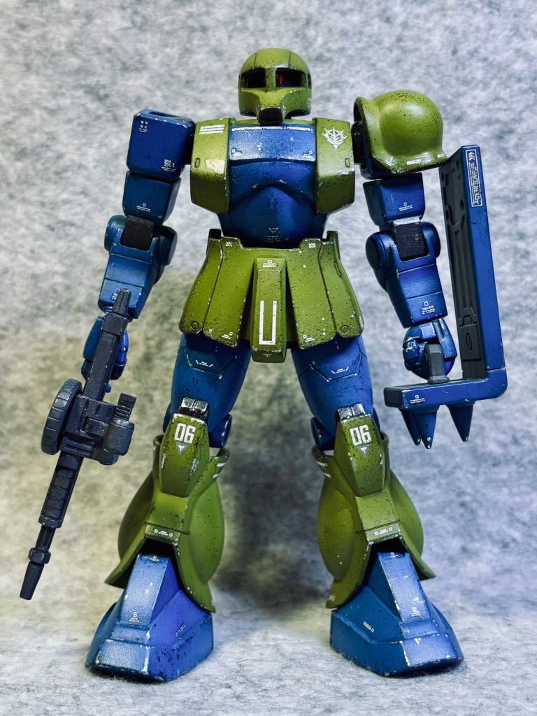 左肩アーマー、盾とマシンガンは都合よくHGのが余ってたんで消費出来ました👍