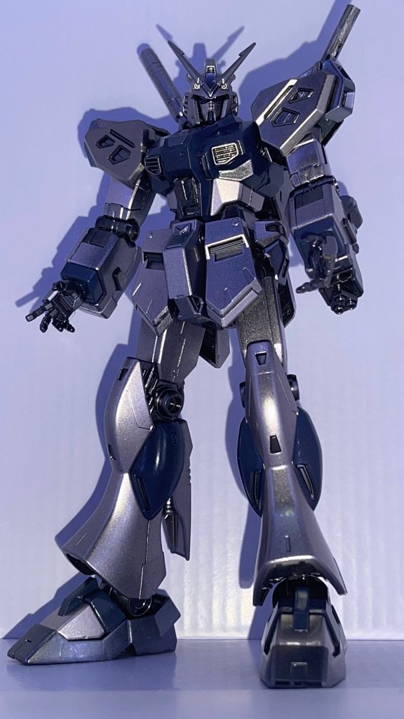 量産型νガンダムです。雰囲気がガラッと変わりましたね。&nbsp;