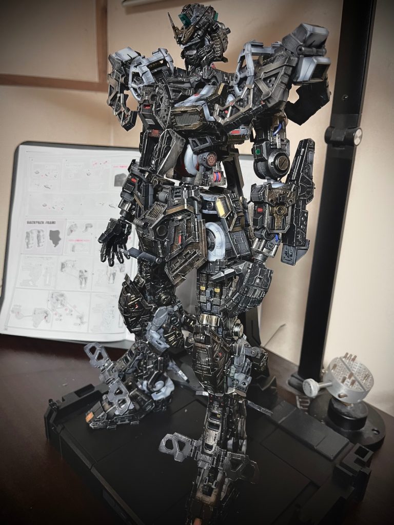 ダークグレー　ガイア:ジャーマングレーグレー　ガイア:ヘキサグレー茶　ガイア:パールカッパー金　ガイア:パールゴールド銀　ガイア:スターブライトジュラルミン白　ガイア:ニュートラルグレー1ミッチャクロン塗布→黒サフ→グラデーション塗装→ドライブラシ→セミグロスクリヤーABSが心配でしたが割れたりは全くありませんでした🤩