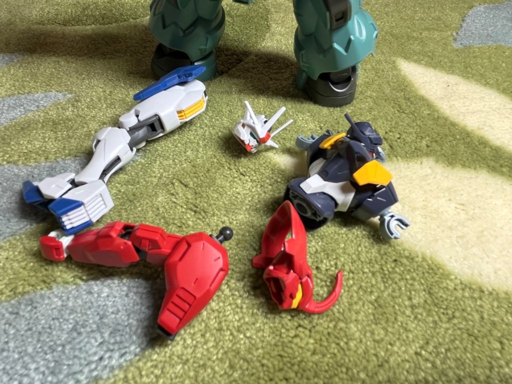 ラウダ先輩「………っ！？」