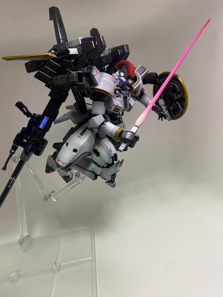 途中アクシデントがあり、胴のフレームが折れました｡ﾟ(ﾟ´Д｀ﾟ)ﾟ｡もー仕方ないので、ガッツリ接着しましたw胴体を前後できなくなりましたが、、、、まぁいいでしょう！！