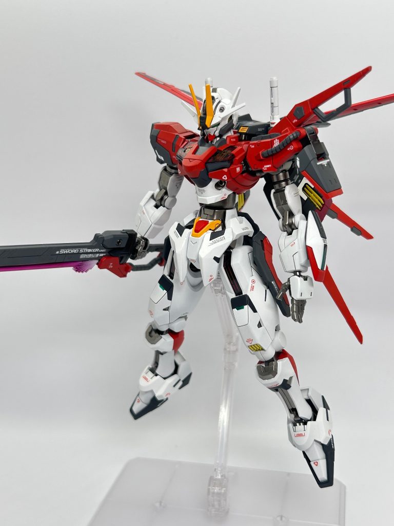 腰と腕を2.5ミリずつ延長しています。