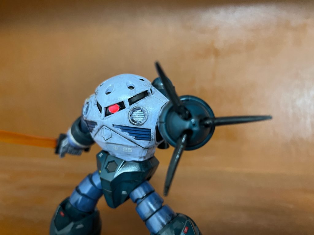 こんな感じのズゴックでした。これも背景つけてまた投稿したいです。