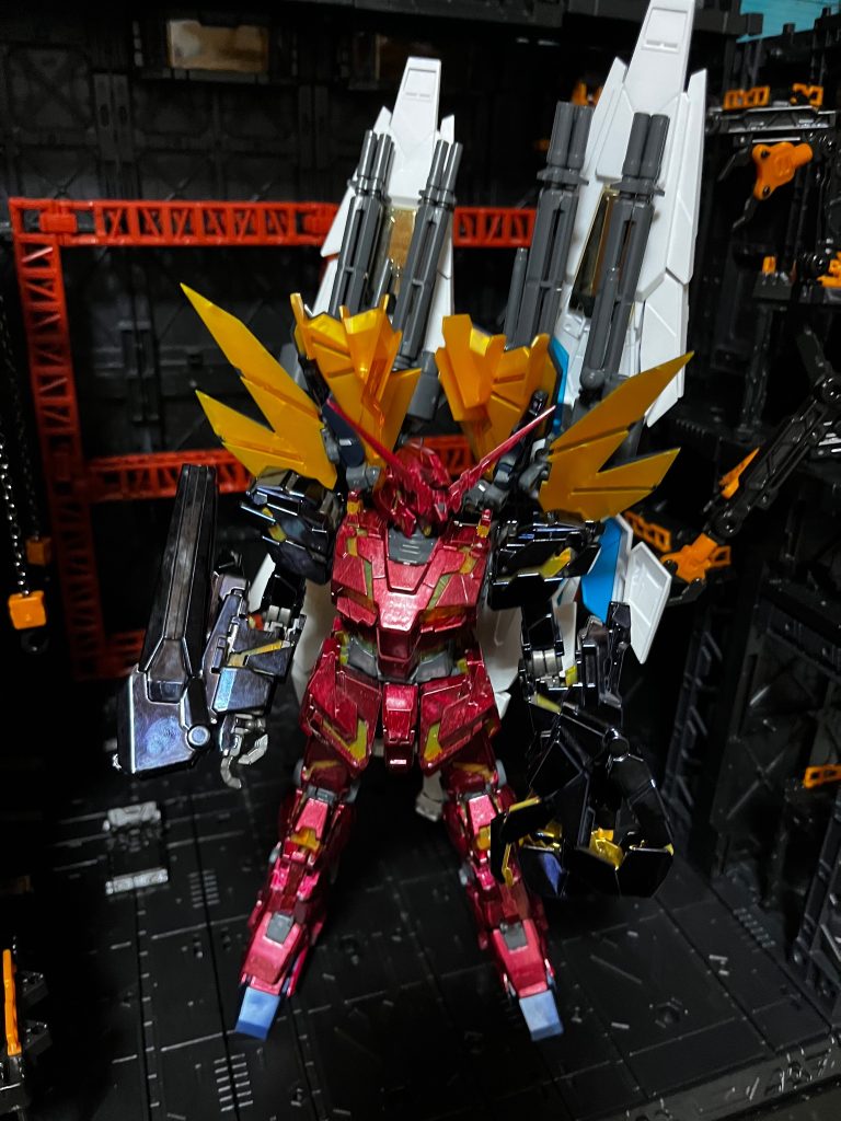 赤いユニコーンガンダムペルフェクティビリティ–2枚目/制作者：アッキー