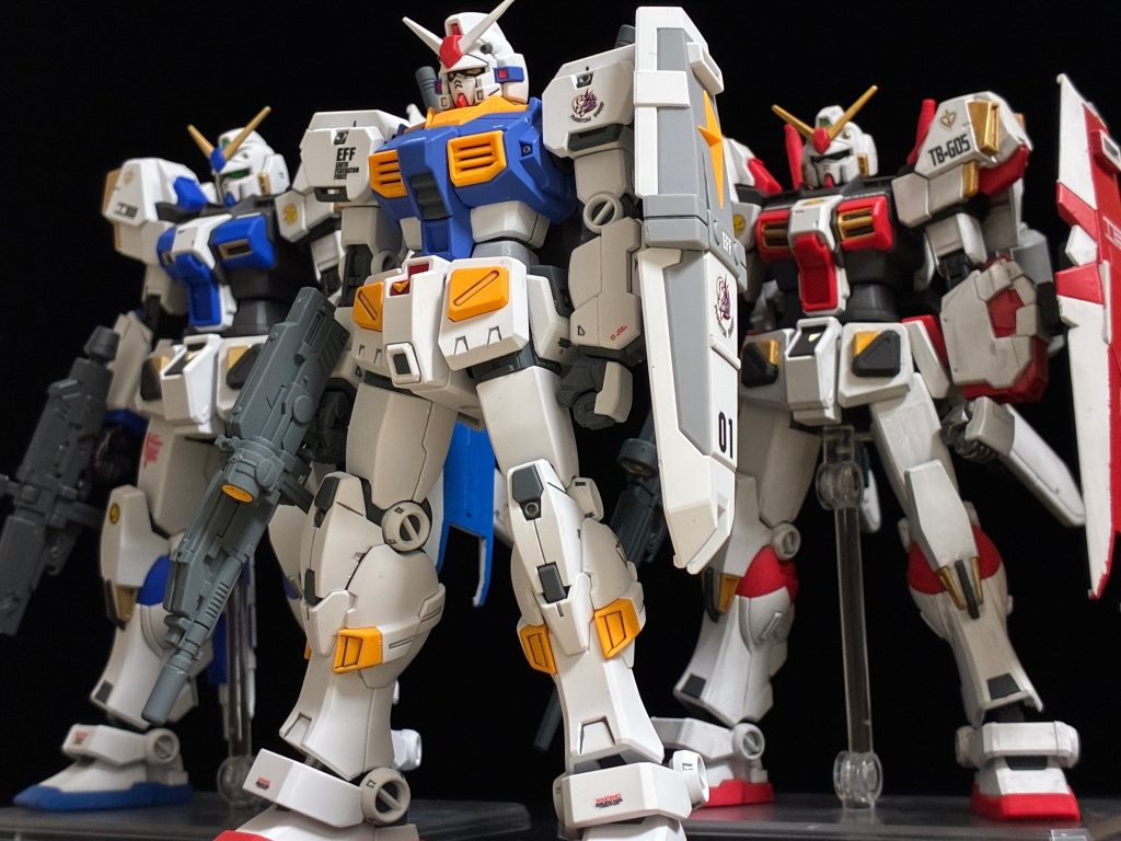 過去に製作したガンダム4号機、ガンダム5号機と。こうなると6号機マドロックが欲しくなります。
