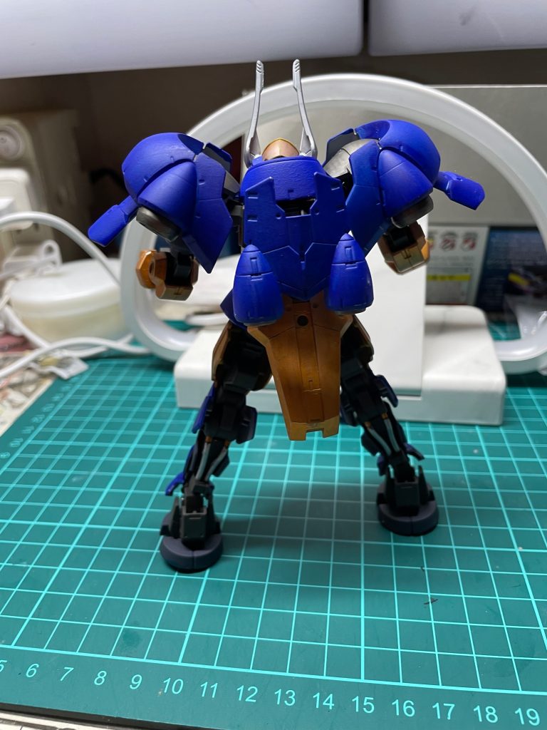 背中！