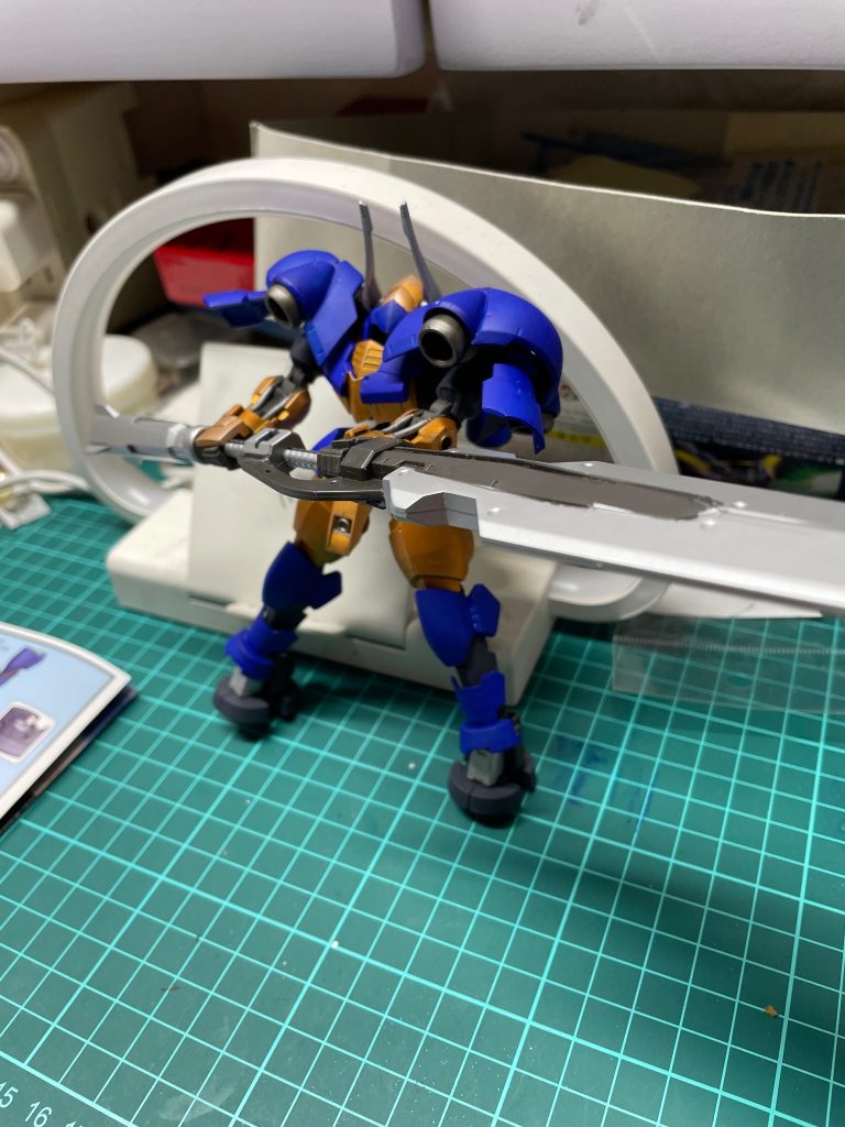 バスターソード合体。　両手持ちで。