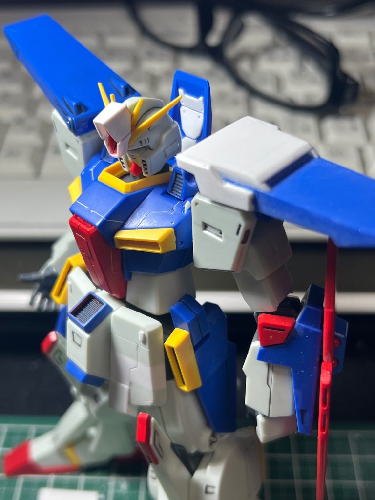 プラ板、スジボリ追加でディティールアップを目指します