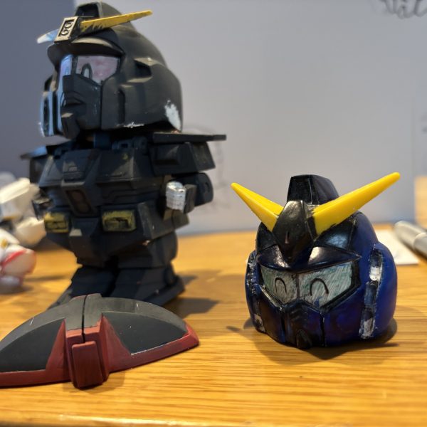 閲覧ありがとうございます＾＾今年 はSDガンダム 達 を作り上げる 年なので張り切ってましたが寒暖差 が キツい&nbsp;為今週はお休みします。（たぶん）画像の物は４月中旬〜５月末まで制作しました〜😂（4枚目）