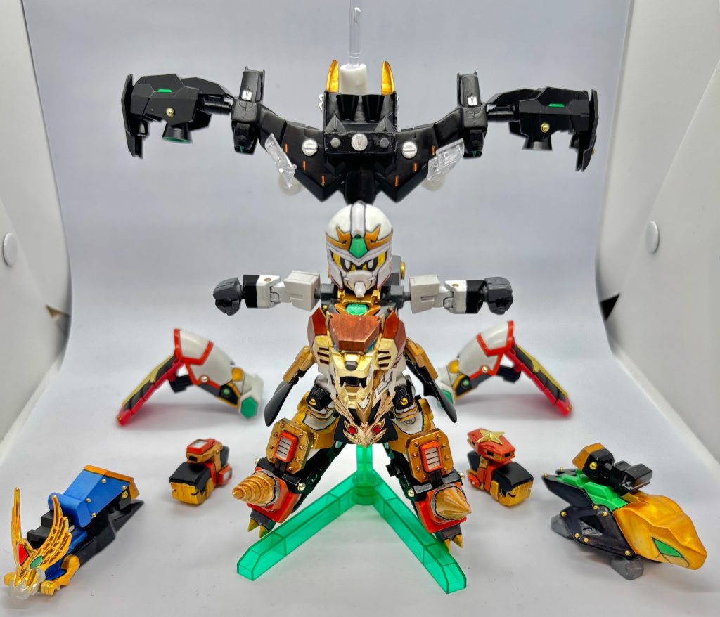 ファイナルフュージョン途中スパイラル，ストレイトガオーを脚部に取り付けて、肩アーマーはガオーマシンから取り外します。