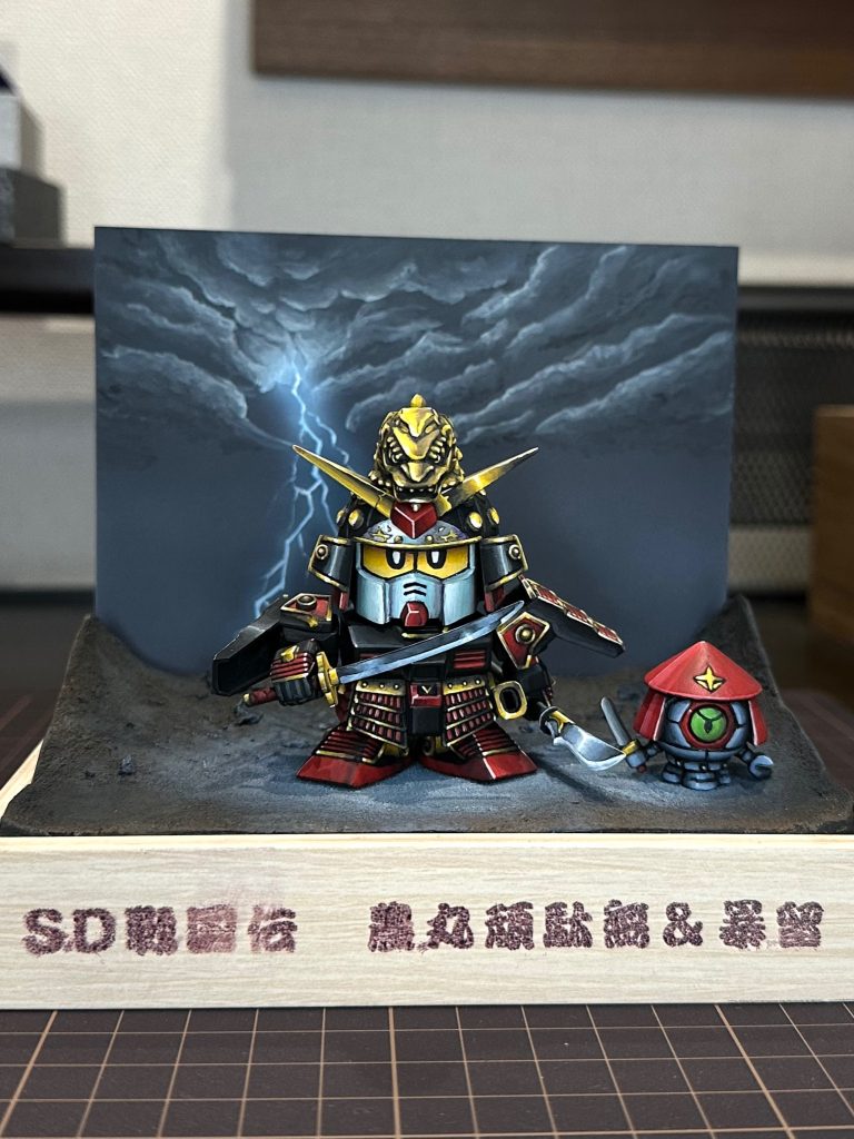 引きで。展示用に台座と背景も作りました