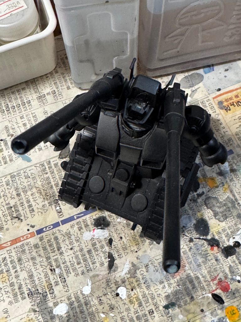 黒サフ下地。