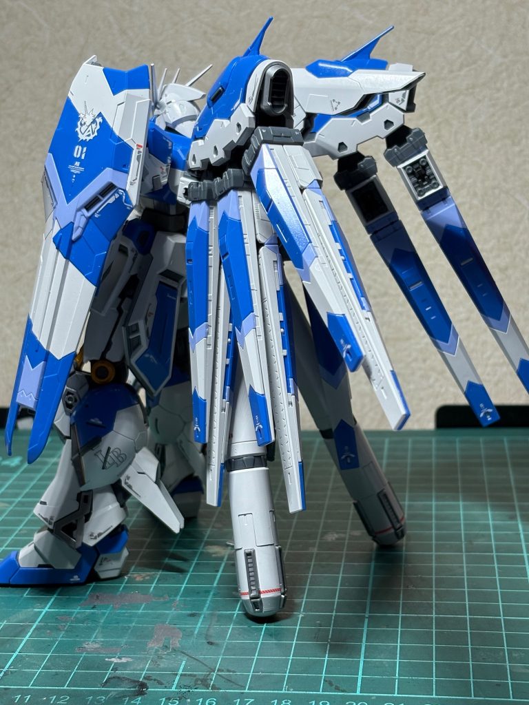 背面から...
