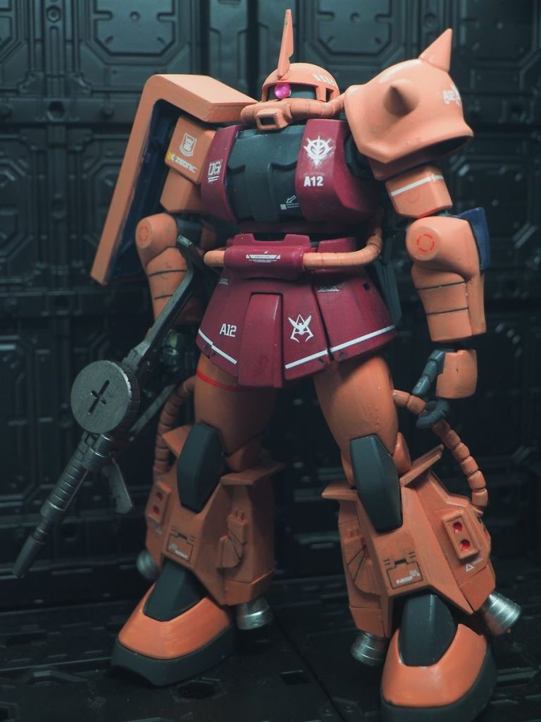 ジャンク品だから、デカール貼らなくてもいいかな？と思ってましたが、貼った方が締まりますね(zaku-kao5)