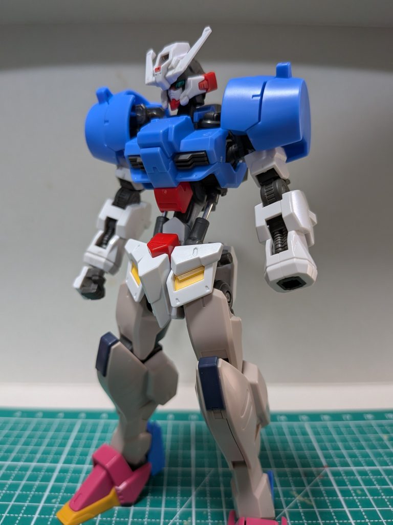 スタート地点、ガンダムフレームの腰延長改造に初挑戦しました。そこそこ納得のいく形にでき、前々から利用したかったアスタロトにマッチしたので作りきることを決めました。