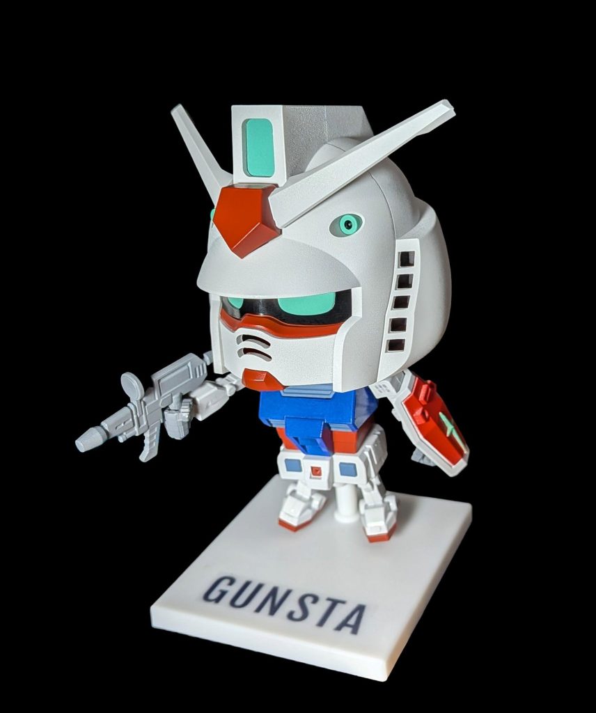 超小さくて見えませんが左肩にもGUNSTAロゴが入っています